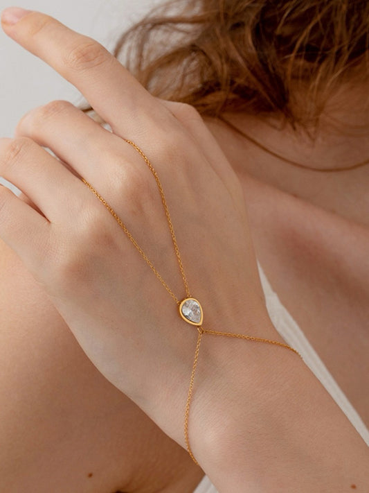 18k gold-plated stone hand-chain bracelet — minimal durable anti-tarnish, waterproof bracelet for everyday and evening wear.