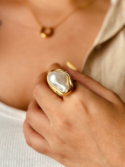 Big Pearl Ring