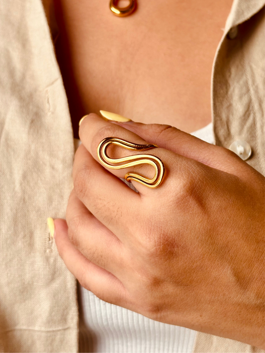 Twirl Ring