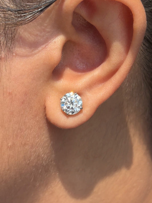 925 sterling silver solitaire moissanite stud earrings — elegant bridal everyday-luxury studs, anti-tarnish, waterproof and hypoallergenic.