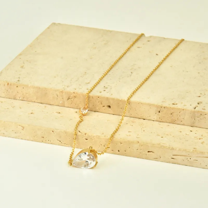 18k gold-plated pear stone pendant necklace — elegant pear-cut stone pendant, anti-tarnish and waterproof for evening, bridal and festive looks.