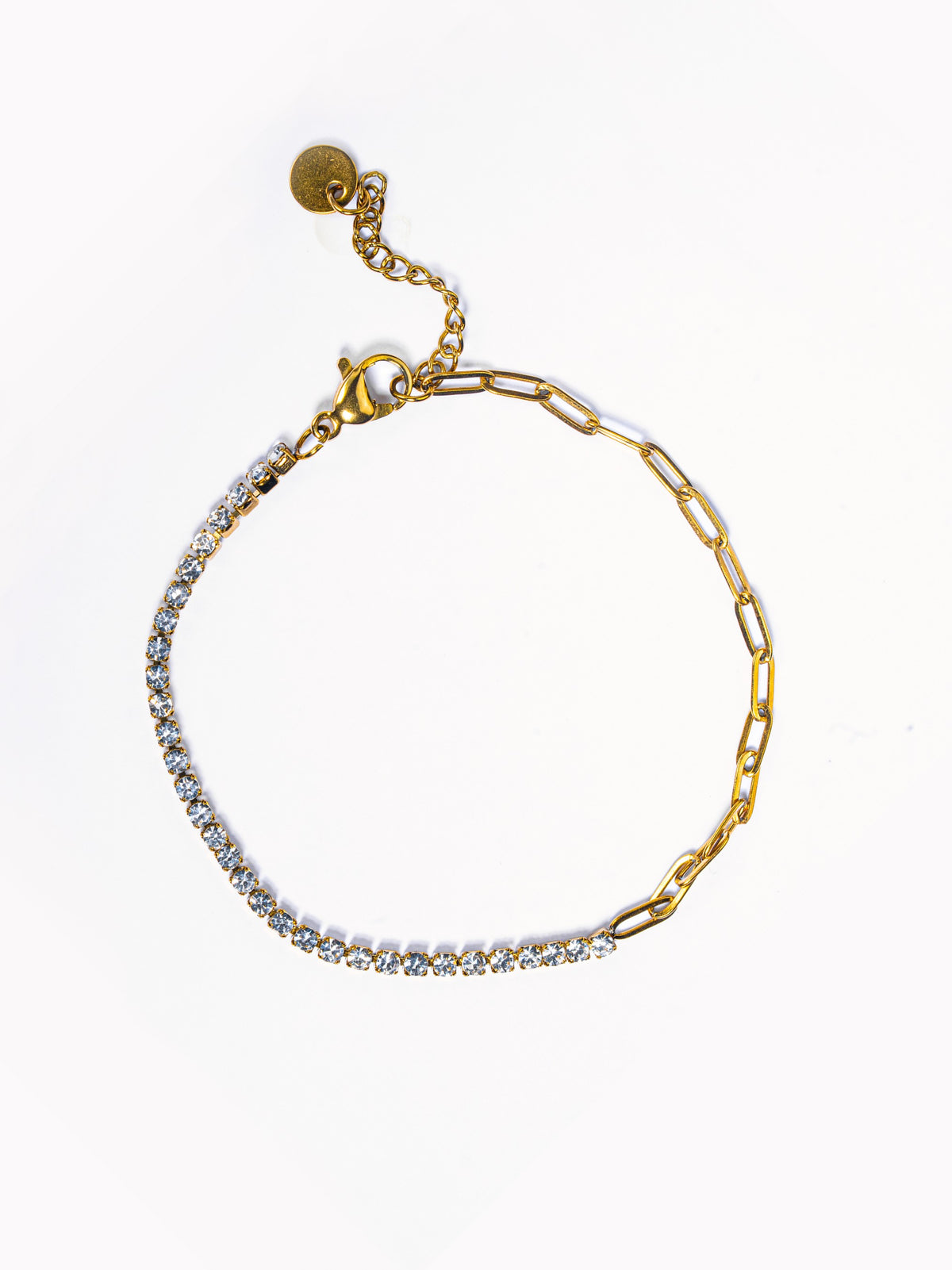 18k gold-plated tennis bracelet with delicate white stones — elegant bridal delicate-chain tennis bracelet, anti-tarnish and waterproof for evening and everyday wear.